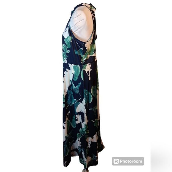 Styleword Halter Tropical Maxi Dress - Picture 3 of 9